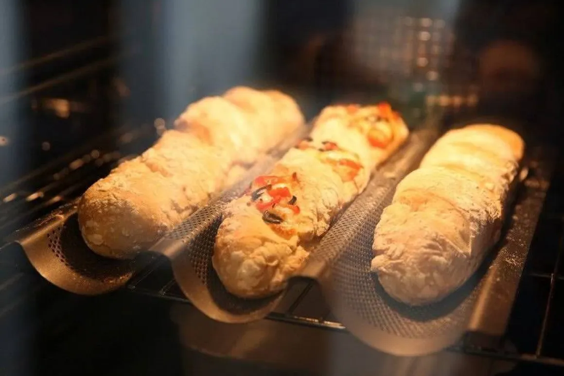 Küchenprofi Baguetteblech 30 cm