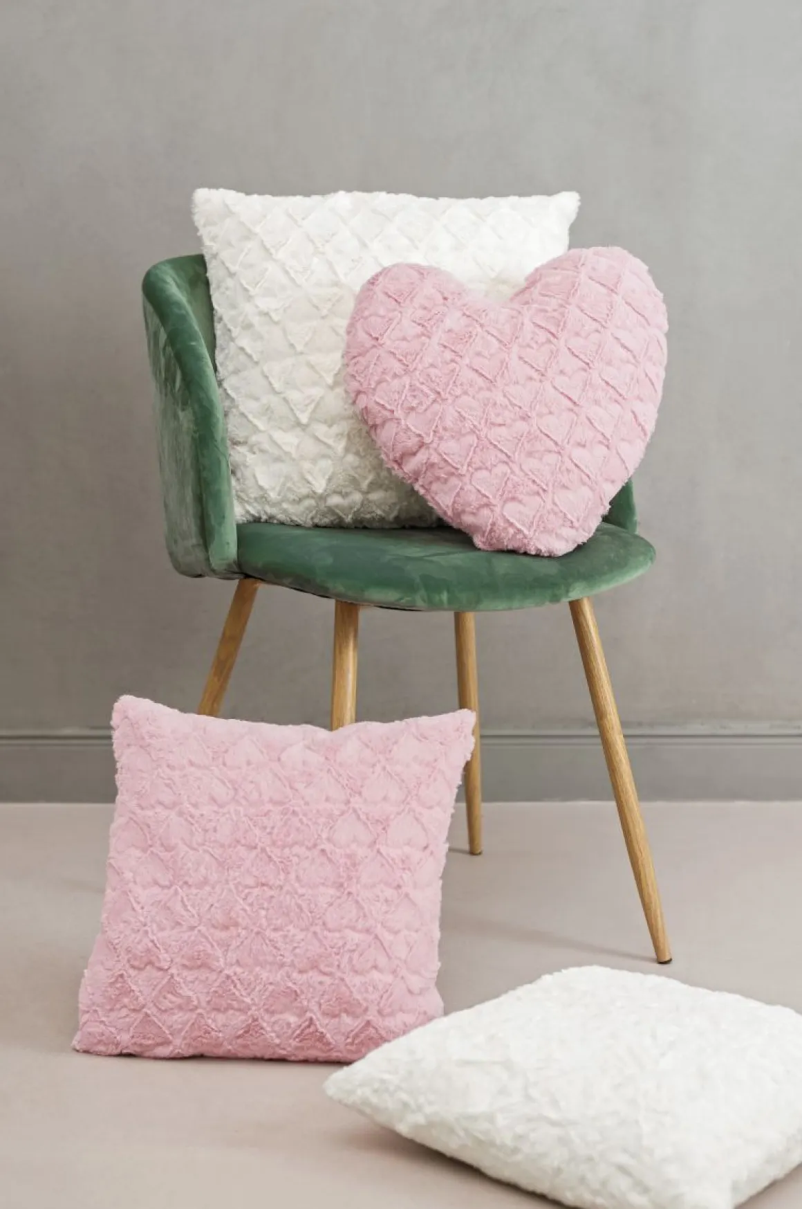 Magma Kissen Fluffy Hearts Weiß 40 x 40 cm