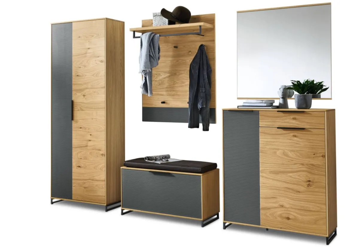 Mondo Garderobe Aralia