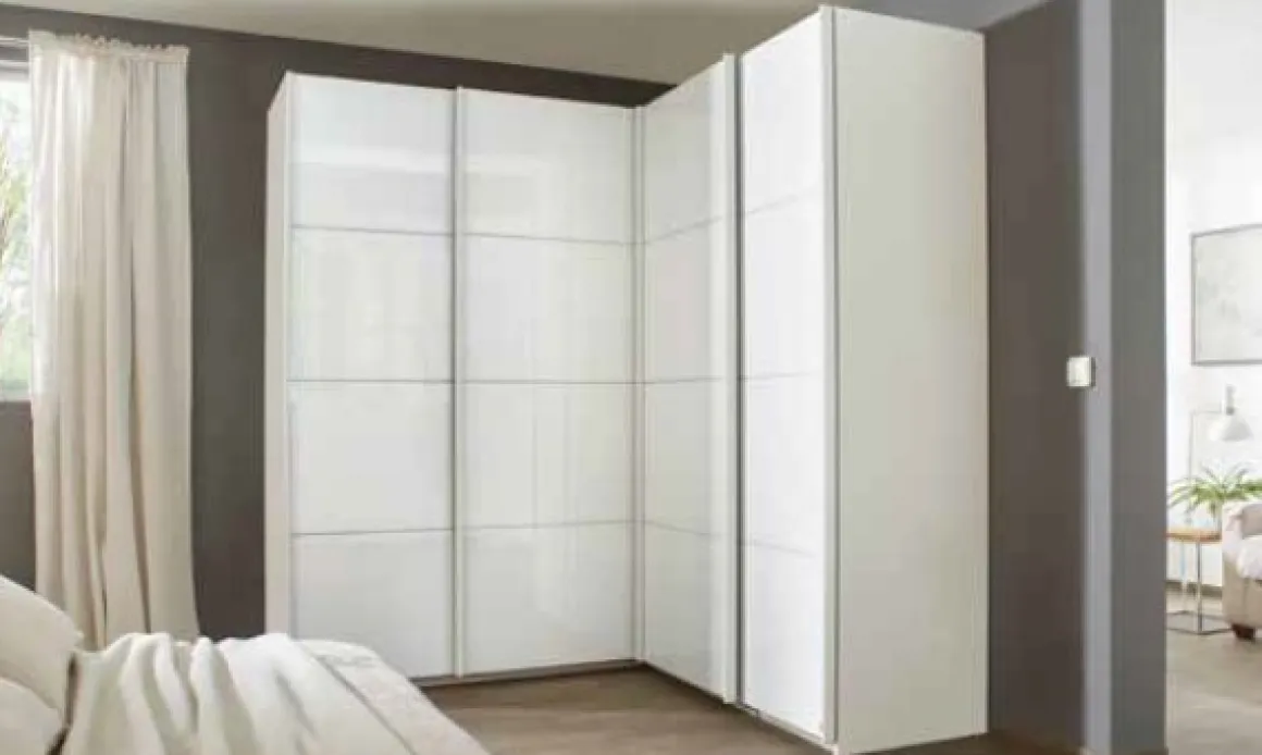 Rauch Schwebetüren-Eckschrank Quadra Alpinweiß